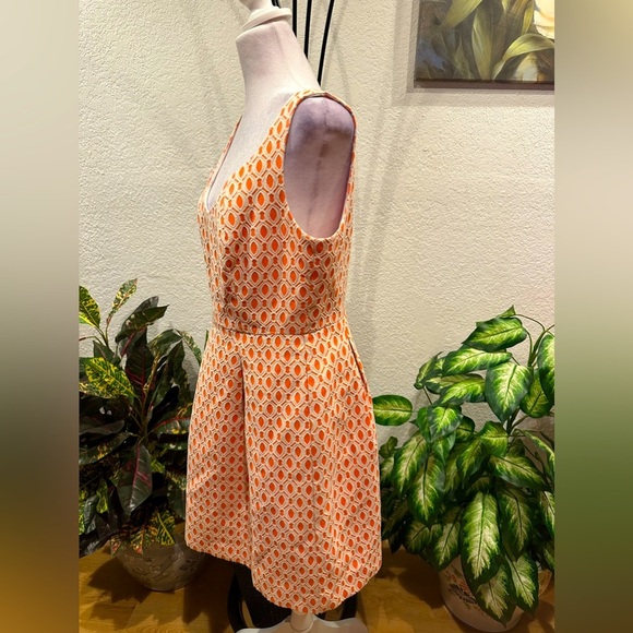 Trina Turk fit and flare mini dress size10 - Picture 5 of 10